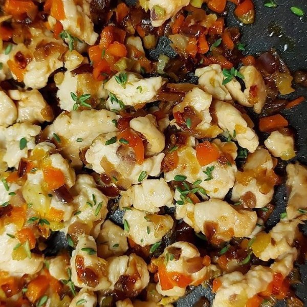 Ragù bianco di pollo al&nbsp;timo