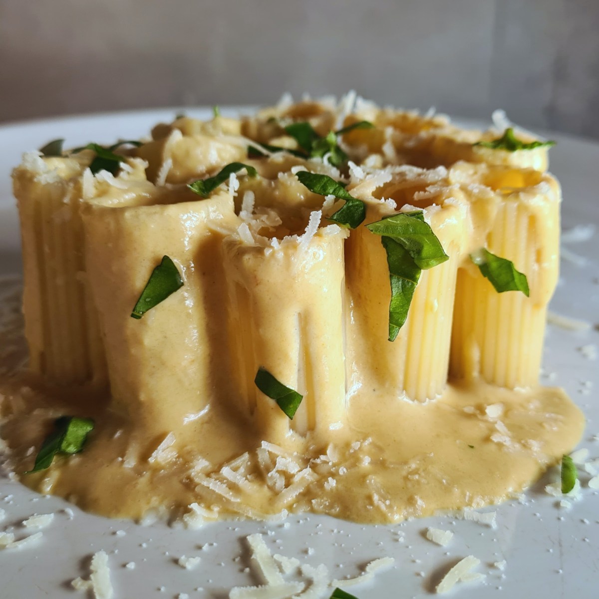 Pasta con peperoni in bianco, anzi… in&nbsp;giallino!