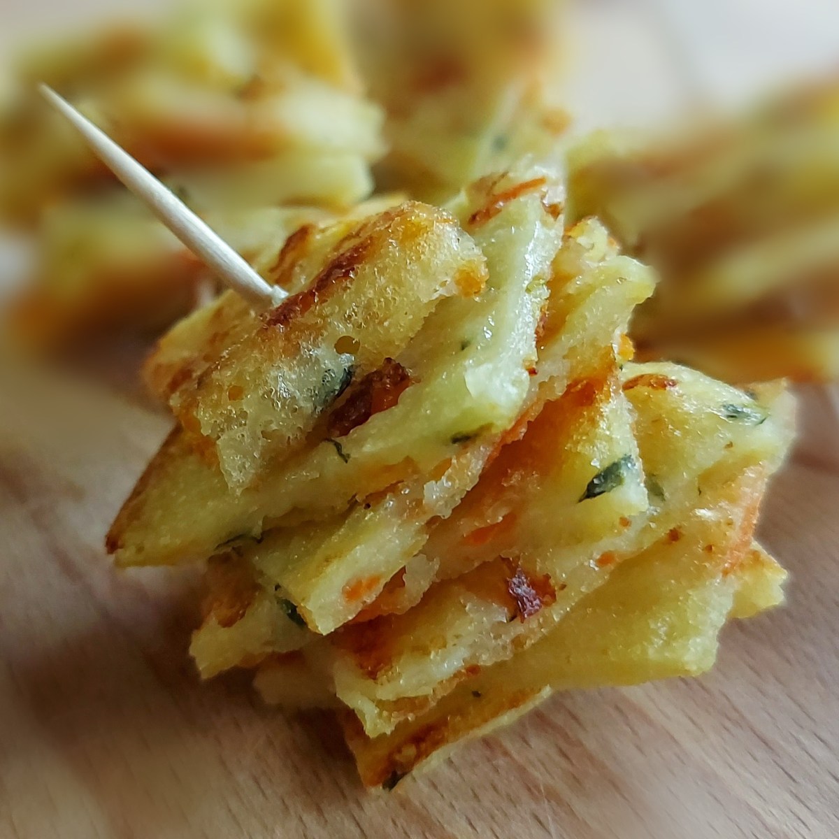 Focaccia Senza: la focaccia veloce senza lievitazione con zucchine e&nbsp;carote!