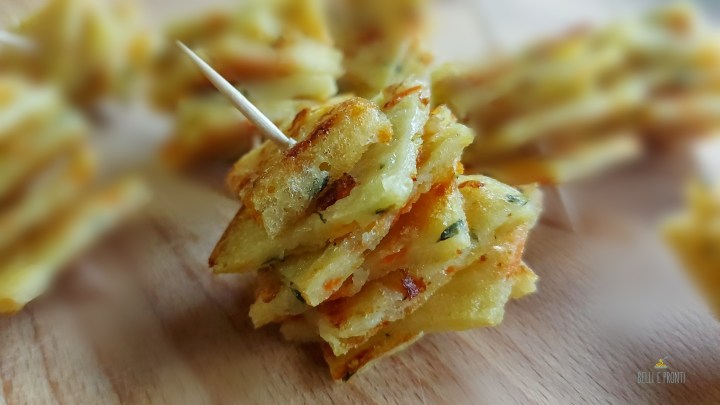 Focaccia Senza: la focaccia veloce senza lievitazione con zucchine e&nbsp;carote!