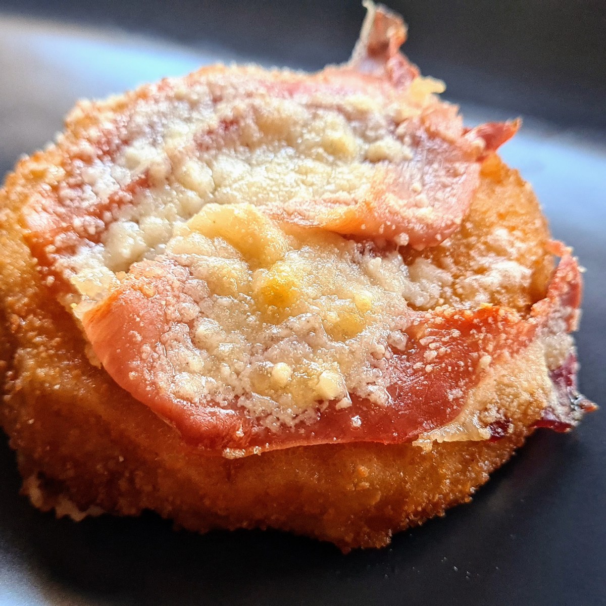 Hamburger-cotoletta alla bolognese senza&nbsp;uovo