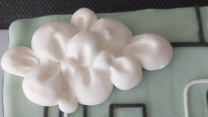 Una nuvola in pasta di zucchero come simbolo del cloud