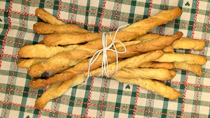 Grissini veloci con rosmarino e semi di&nbsp;sesamo