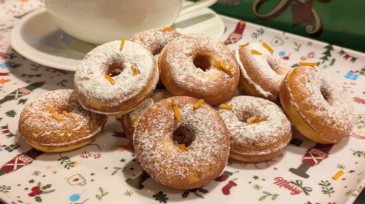 Ciambelle all’arancia: i mini donut&nbsp;velocissimi!